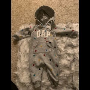 Baby GAP unisex romper